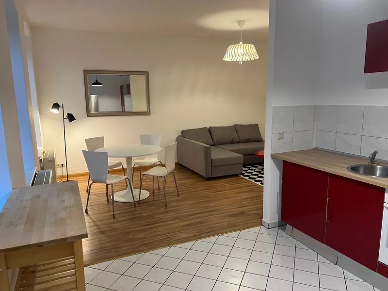 2-Zi, 60 m², voll möbliert, Einbauküche, Bad, Keller — photo 1